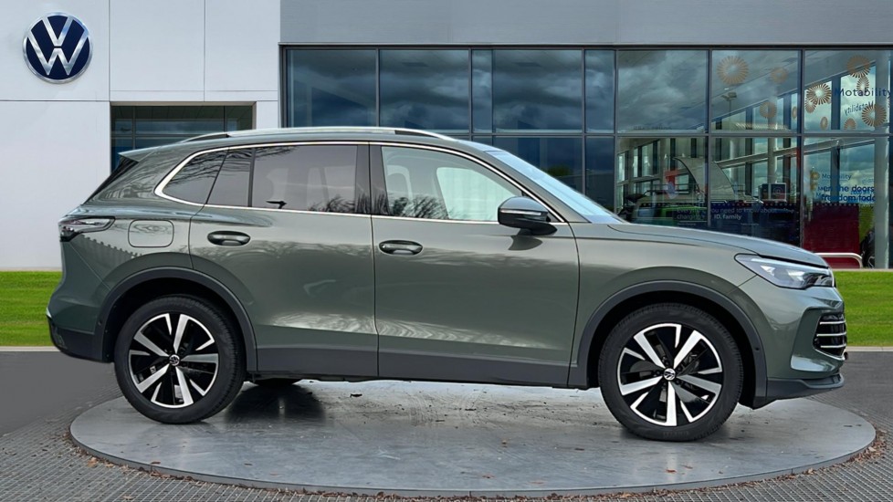 Used Volkswagen Tiguan 2024 for sale - 76888699: Photo 4