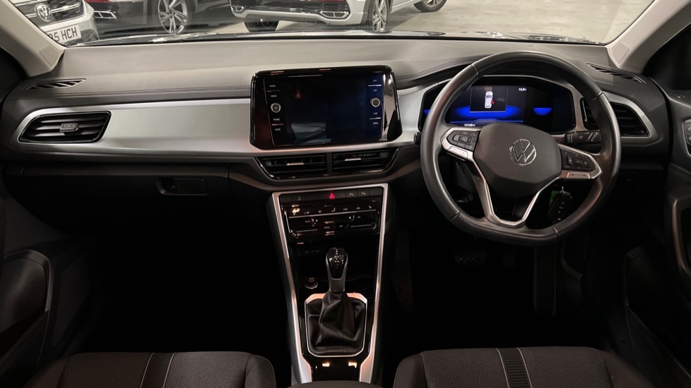 Used Volkswagen T-Roc 2023 for sale - 76684102: Photo 12