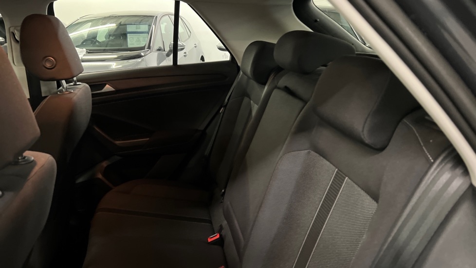Used Volkswagen T-Roc 2023 for sale - 76684102: Photo 15