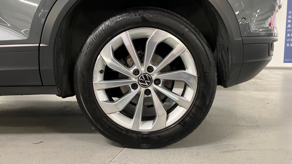 Used Volkswagen T-Roc 2023 for sale - 76684102: Photo 19