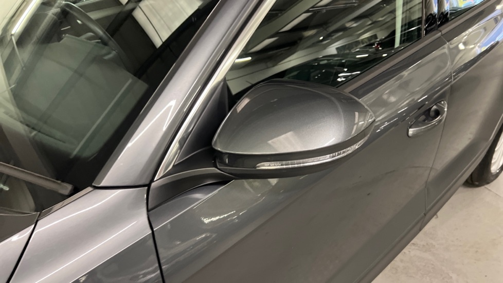 Used Volkswagen T-Roc 2023 for sale - 76684102: Photo 46