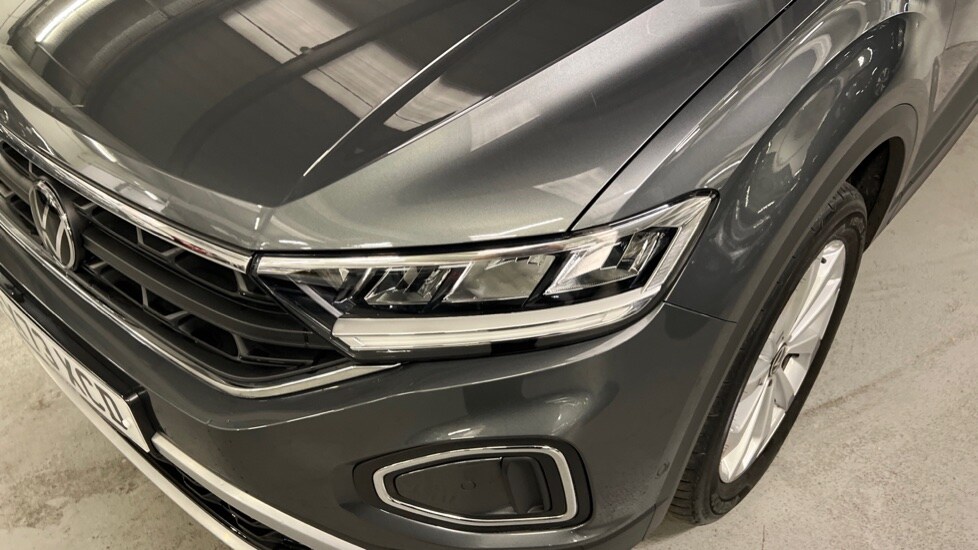 Used Volkswagen T-Roc 2023 for sale - 76684102: Photo 48