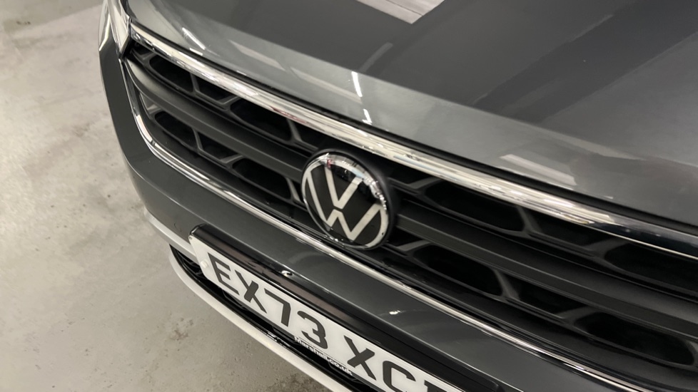 Used Volkswagen T-Roc 2023 for sale - 76684102: Photo 50