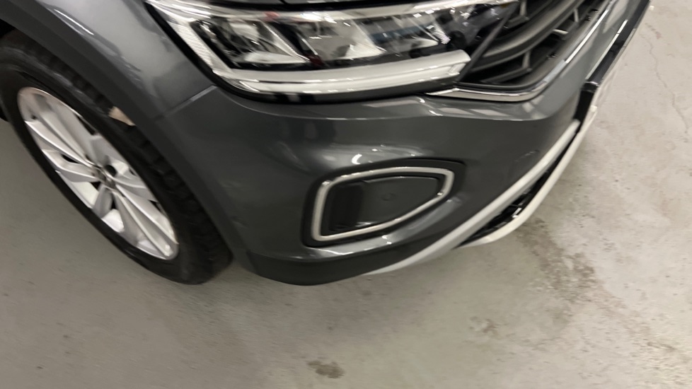 Used Volkswagen T-Roc 2023 for sale - 76684102: Photo 52