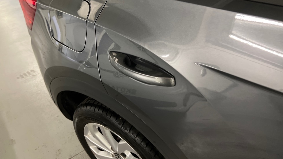 Used Volkswagen T-Roc 2023 for sale - 76684102: Photo 55