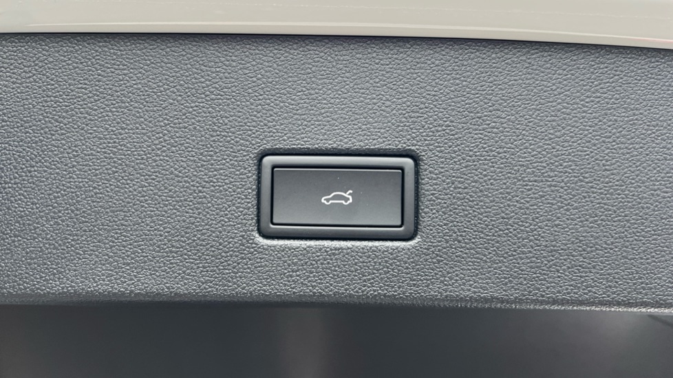 Used Volkswagen T-Roc 2025 for sale - 76684305: Photo 49