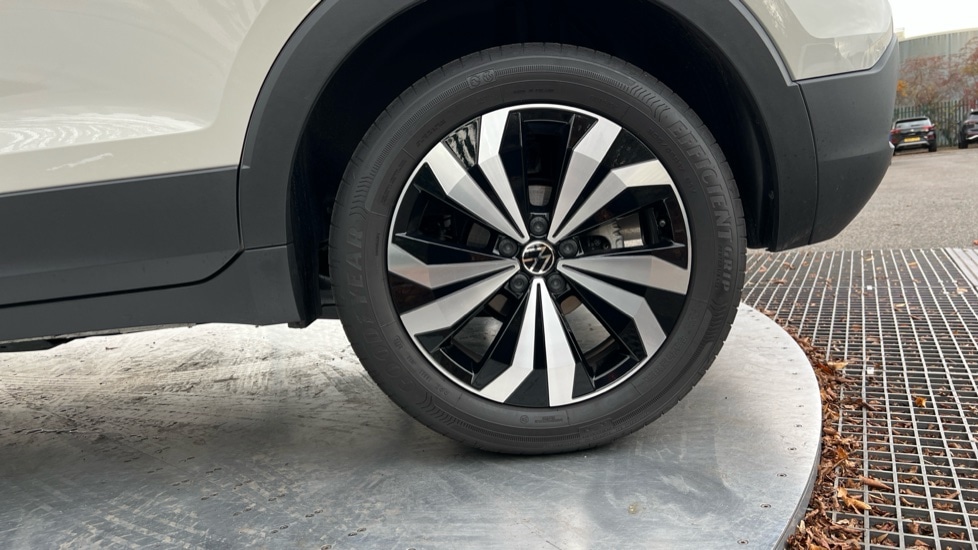 Used Volkswagen T-Cross 2025 for sale - 76873149: Photo 19