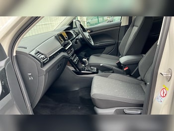 Used Volkswagen T-Cross 2025 for sale - 76873149: Photo