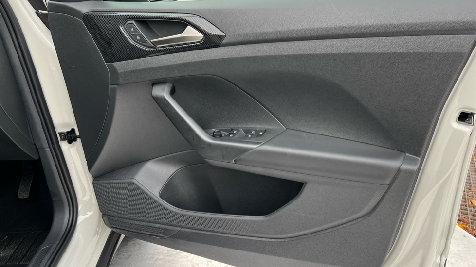 Used Volkswagen T-Cross 2025 for sale - 76873149: Photo 37