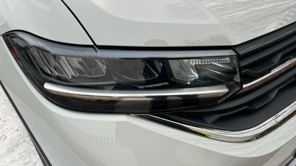 Used Volkswagen T-Cross 2025 for sale - 76873149: Photo 41