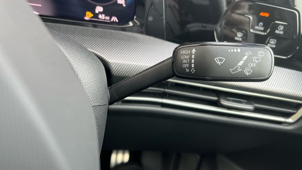 Used Volkswagen Golf 2025 for sale - 76442156: Photo 32