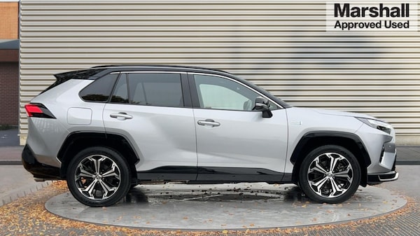 Used Toyota RAV4 2023 for sale - 76241489: Photo 2