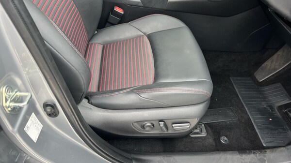 Used Toyota RAV4 2023 for sale - 76241489: Photo 32