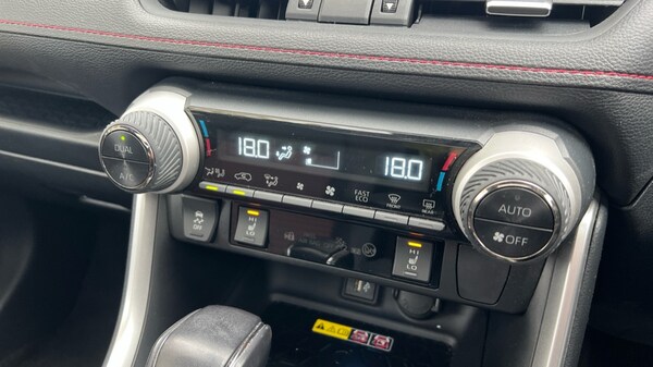 Used Toyota RAV4 2023 for sale - 76241489: Photo 33