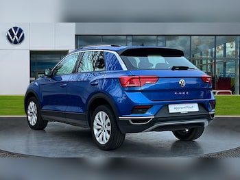 Used Volkswagen T-Roc 2019 for sale - 76872935: Photo