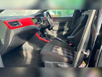 Used Volkswagen Polo 2019 for sale - 76563673: Photo