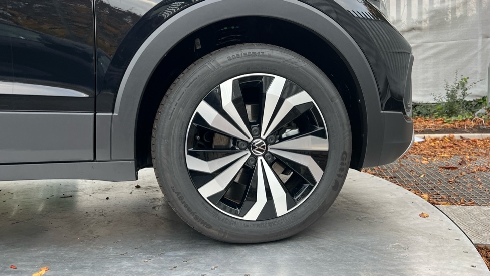 Used Volkswagen T-Cross 2025 for sale - 76873113: Photo 17