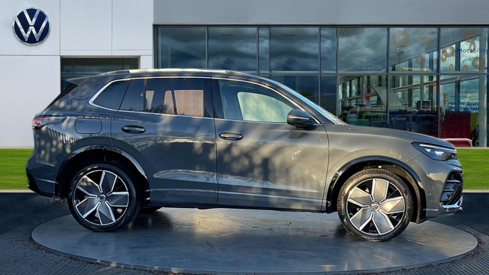 Used Volkswagen Tiguan 2025 for sale - 77036048: Photo 4