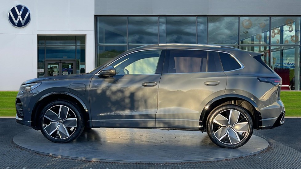 Used Volkswagen Tiguan 2025 for sale - 77036048: Photo 8