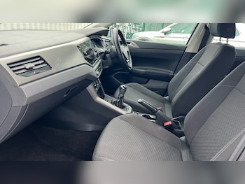 Used Volkswagen Polo 2018 for sale - 76652490: Photo