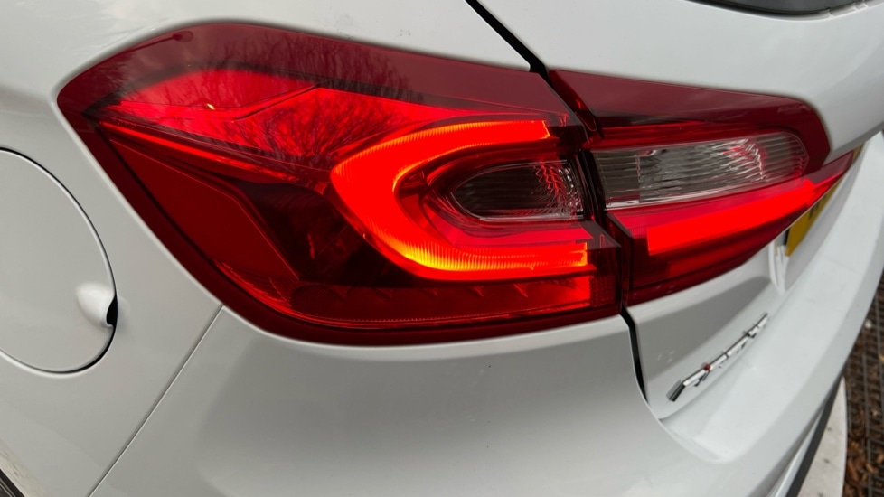 Used Ford Fiesta 2018 for sale - 76580238: Photo 43