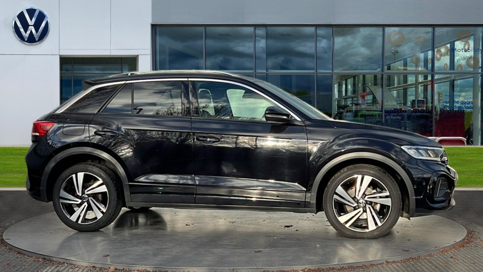 Used Volkswagen T-Roc 2023 for sale - 76871652: Photo 4
