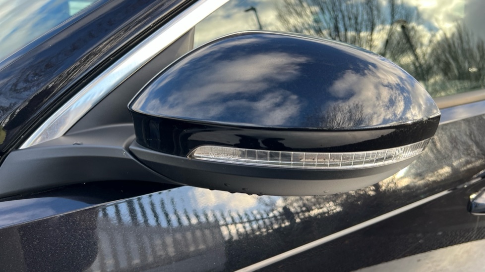 Used Volkswagen T-Roc 2023 for sale - 76871652: Photo 45