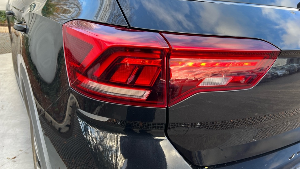 Used Volkswagen T-Roc 2023 for sale - 76871652: Photo 46