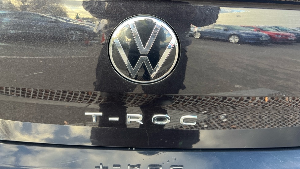 Used Volkswagen T-Roc 2023 for sale - 76871652: Photo 48