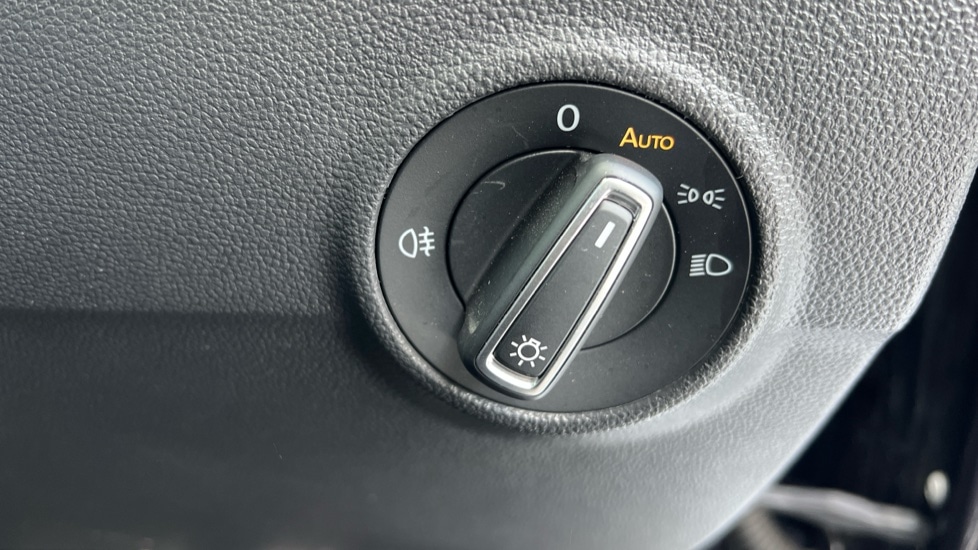 Used Volkswagen T-Roc 2023 for sale - 76871652: Photo 49