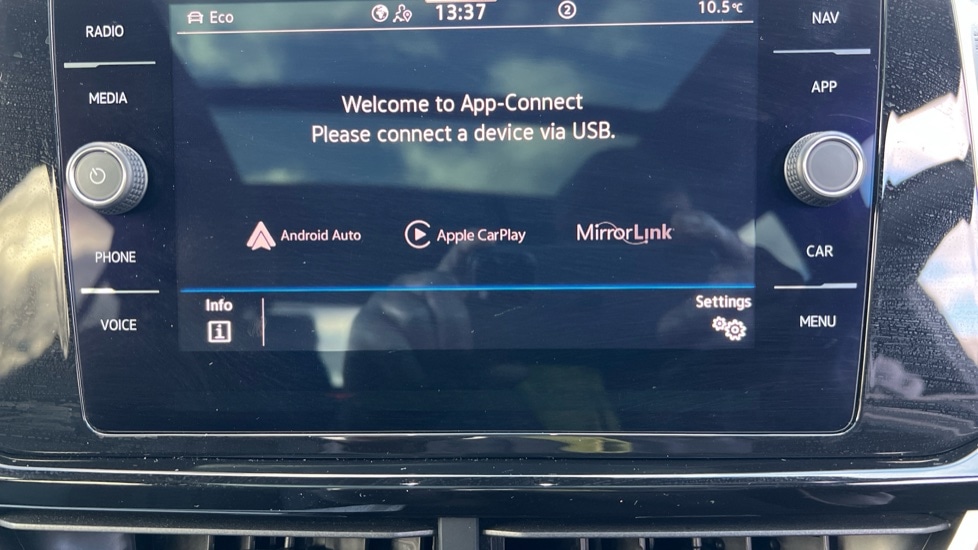 Used Volkswagen T-Roc 2023 for sale - 76871652: Photo 52