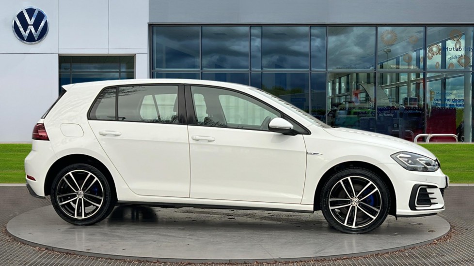 Used Volkswagen Golf 2020 for sale - 76999530: Photo 4