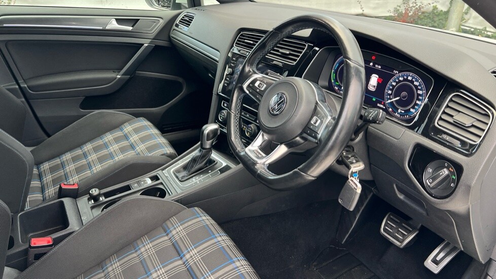 Used Volkswagen Golf 2020 for sale - 76999530: Photo 5