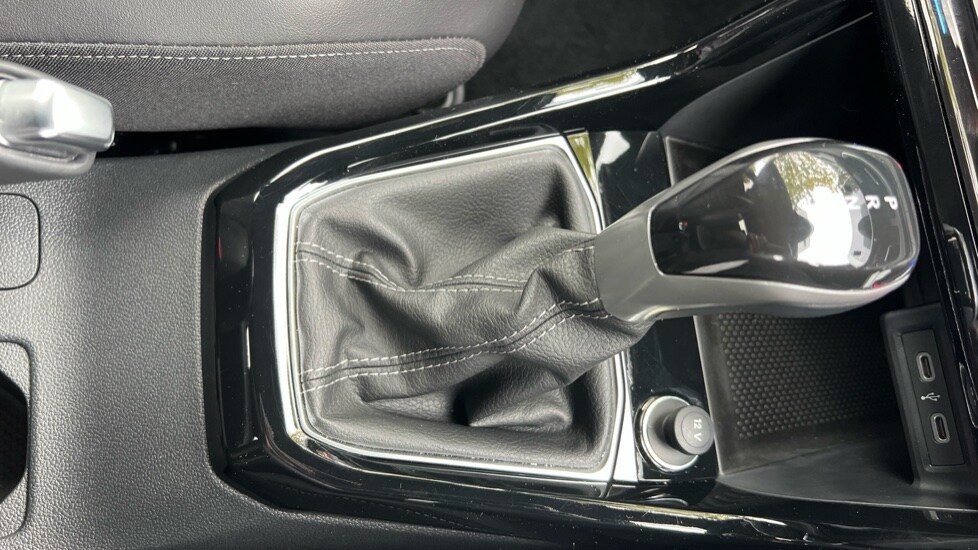 Used Volkswagen T-Cross 2024 for sale - 76180191: Photo 35