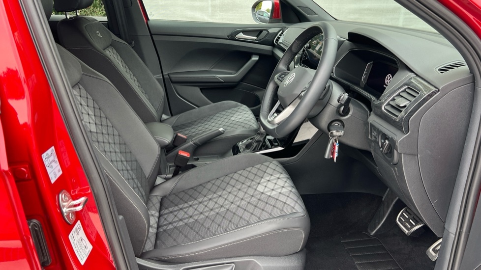 Used Volkswagen T-Cross 2024 for sale - 76180191: Photo 5