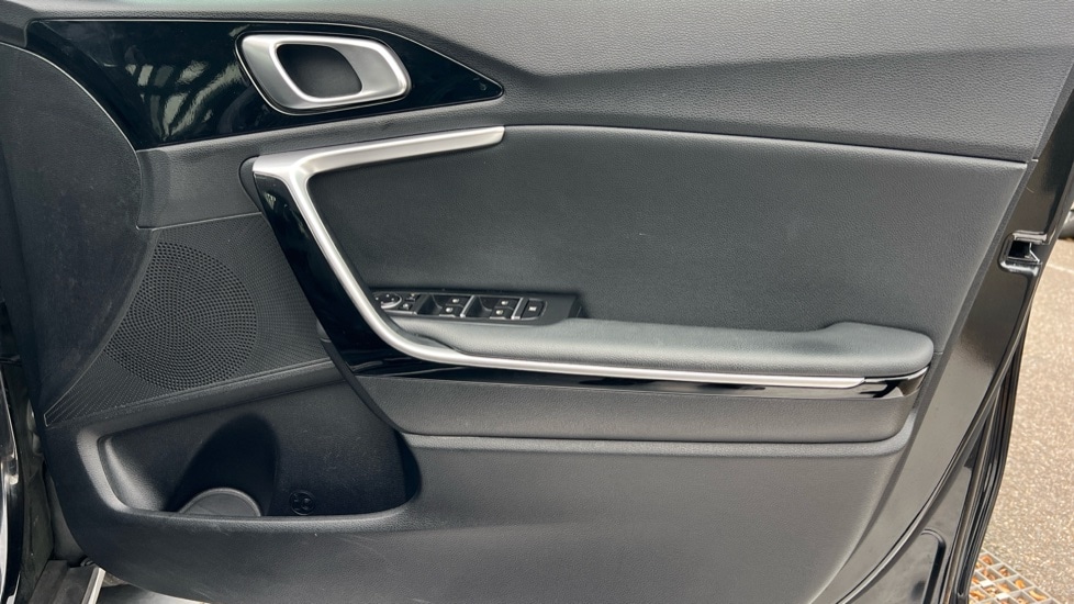 Used Kia XCeed 2022 for sale - 76870075: Photo 30