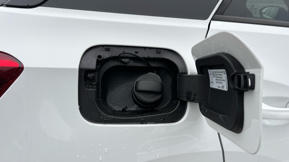 Used Volkswagen T-Roc 2025 for sale - 76872886: Photo 29