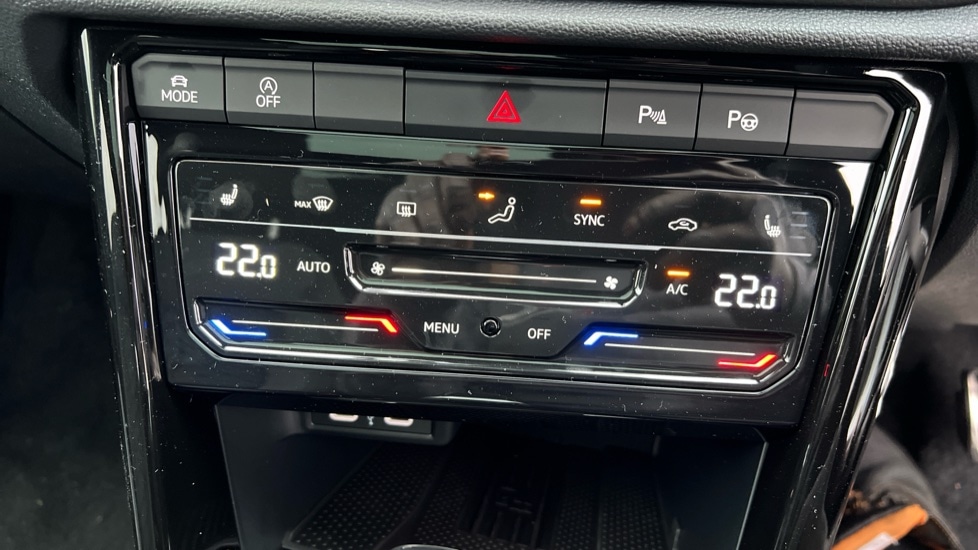 Used Volkswagen T-Roc 2025 for sale - 76872886: Photo 54