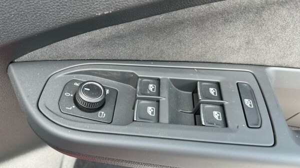 Used Volkswagen Golf 2025 for sale - 76172315: Photo 48