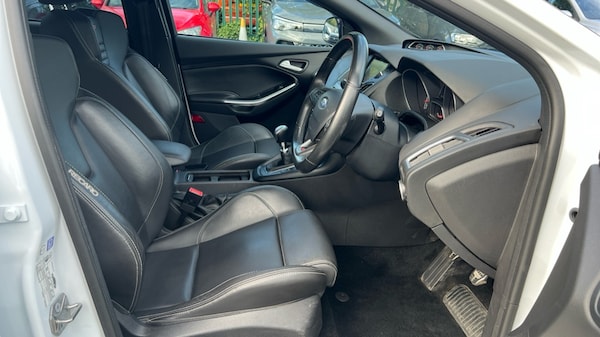 Used Ford Focus 2018 for sale - 76021873: Photo 9