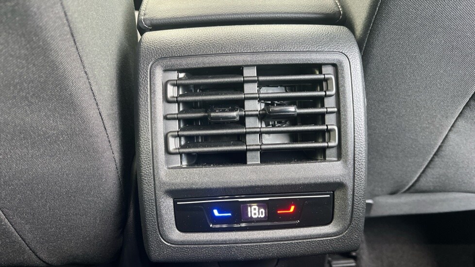 Used Volkswagen Golf 2025 for sale - 76328056: Photo 34