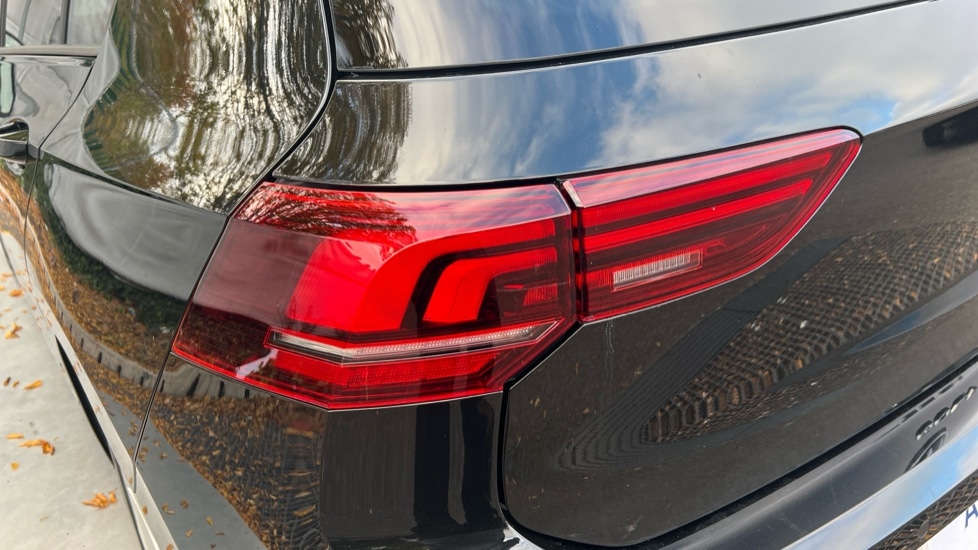 Used Volkswagen Golf 2025 for sale - 76328056: Photo 41