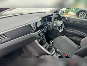 Used Volkswagen Polo 2025 for sale - 76034050: Photo 2