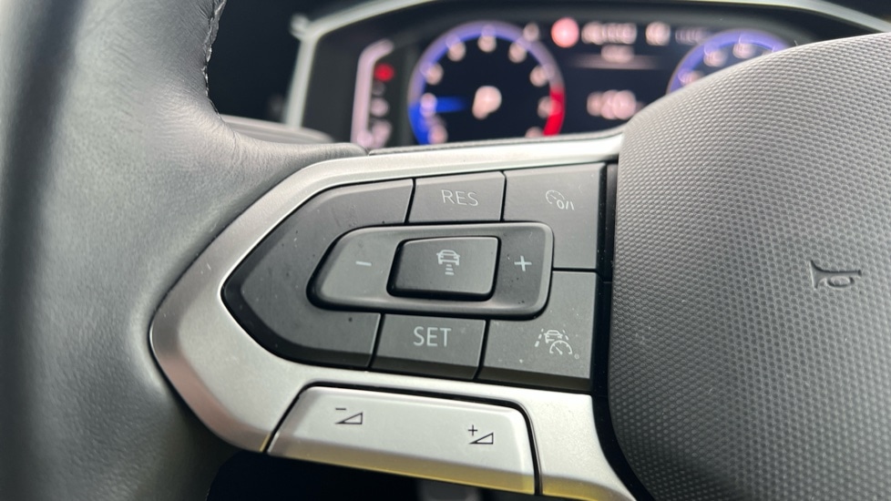 Used Volkswagen Taigo 2025 for sale - 76870400: Photo 30