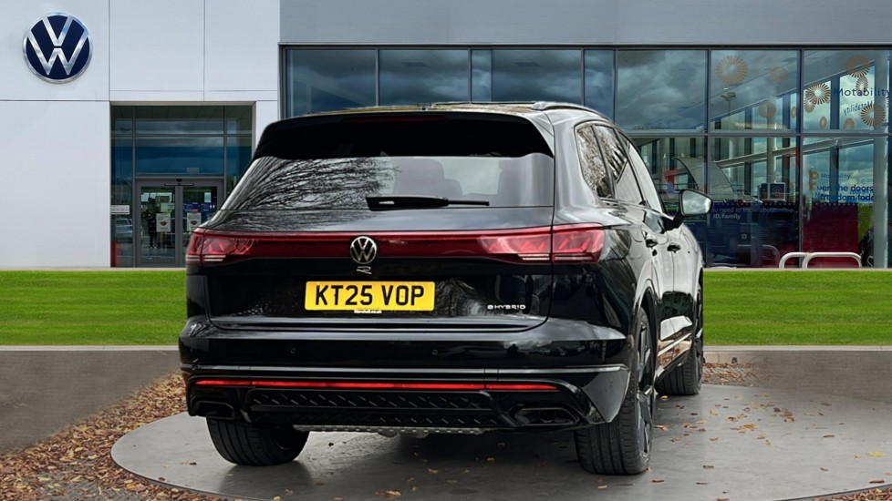 Used Volkswagen Touareg 2025 for sale - 76501467: Photo 10