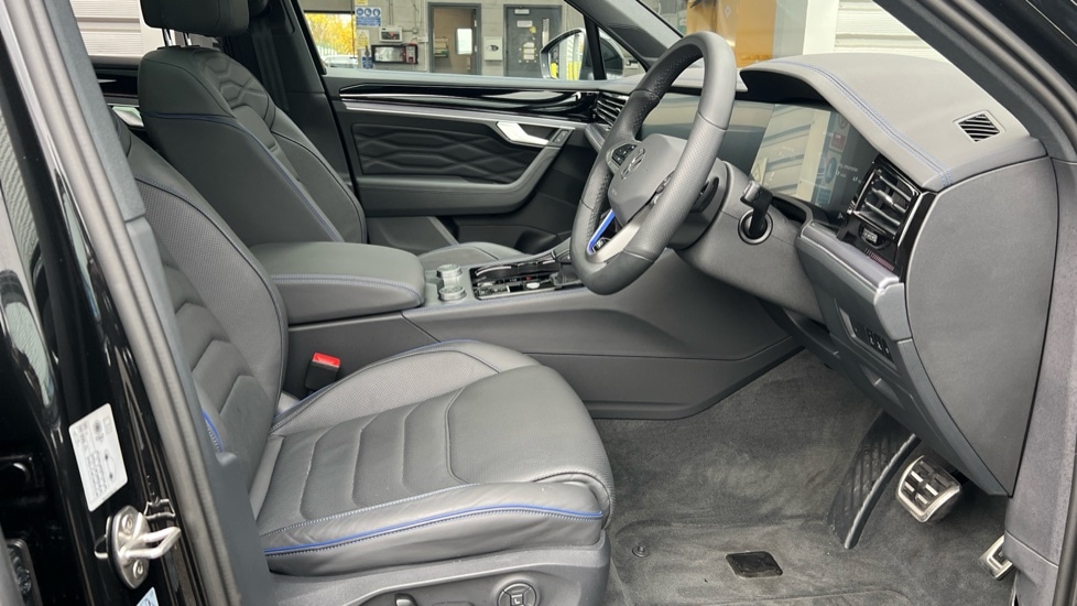 Used Volkswagen Touareg 2025 for sale - 76501467: Photo 26