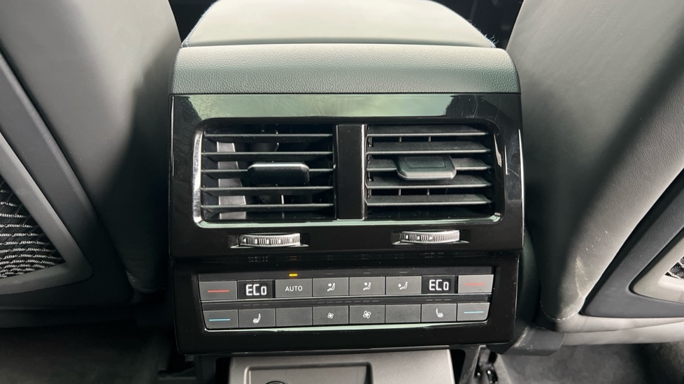 Used Volkswagen Touareg 2025 for sale - 76501467: Photo 34