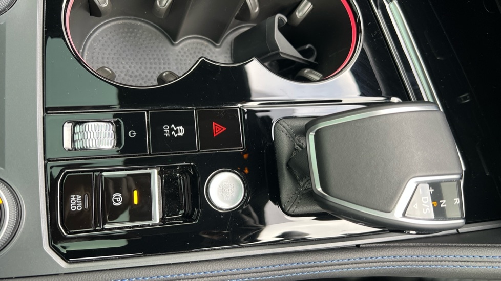 Used Volkswagen Touareg 2025 for sale - 76501467: Photo 35