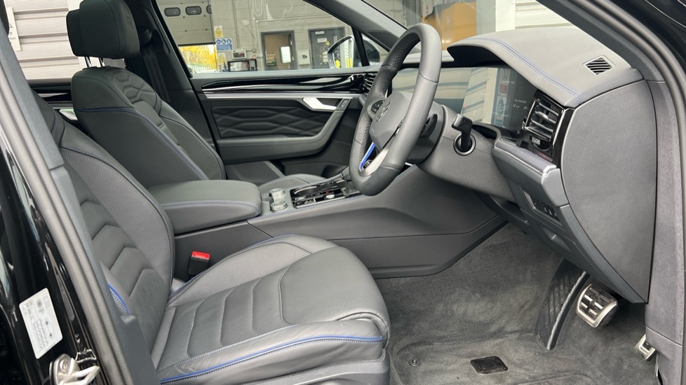 Used Volkswagen Touareg 2025 for sale - 76501467: Photo 5