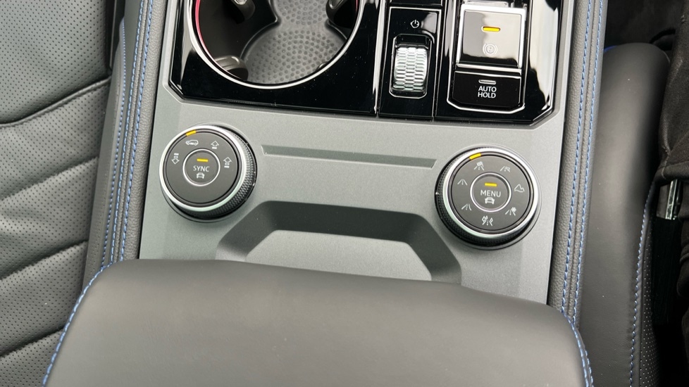 Used Volkswagen Touareg 2025 for sale - 76501467: Photo 55